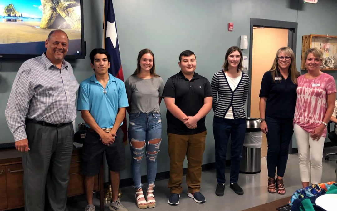 100 Club of Comal County Awards Scholarships